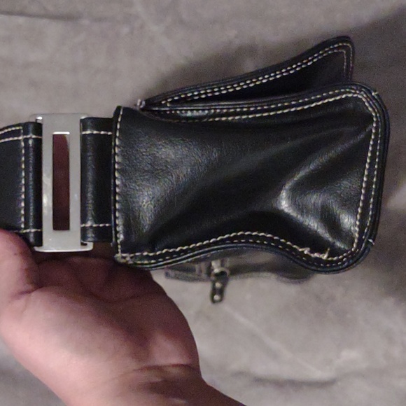 Modani | Black Shoulder Bag - Picture 3 of 6